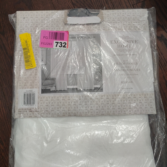 Exclusive Home Belgian Linen Style Sheer Curtain Panel Set Snowflake White - Picture 6 of 6